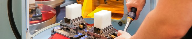 VORRICHTUNGSBAU ZUR CNC BEARBEITUNG VORRICHTUNGSBAU ZUR CNC BEARBEITUNG